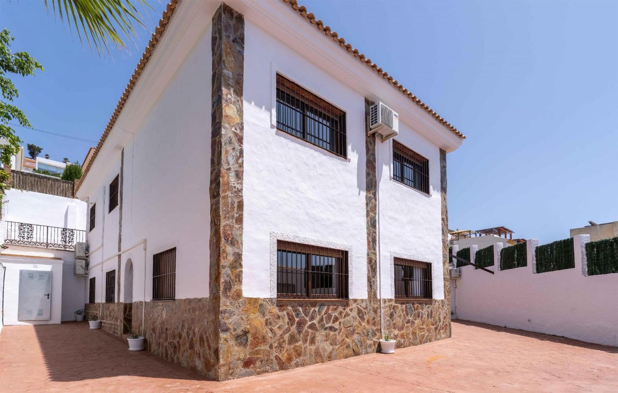 Lovely Home In Benalmadena With Kitchen Экстерьер фото
